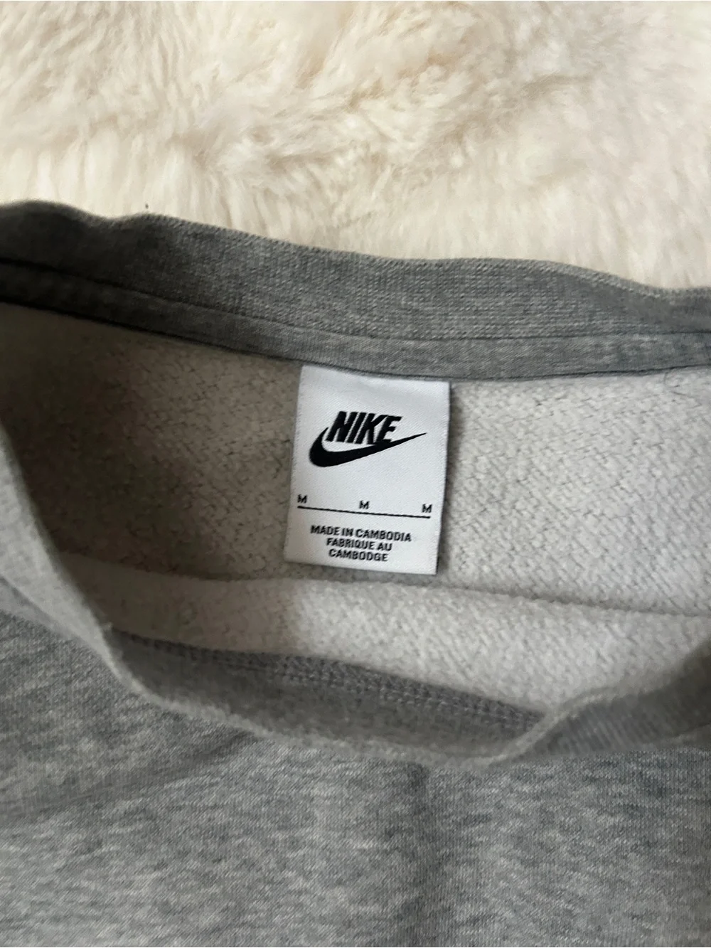 Nike Women’s Grey Crew Sweatshirt with Swoosh
